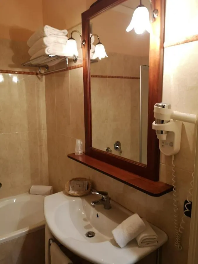 Hotel Villa Peretti Gela 4*,  Włochy