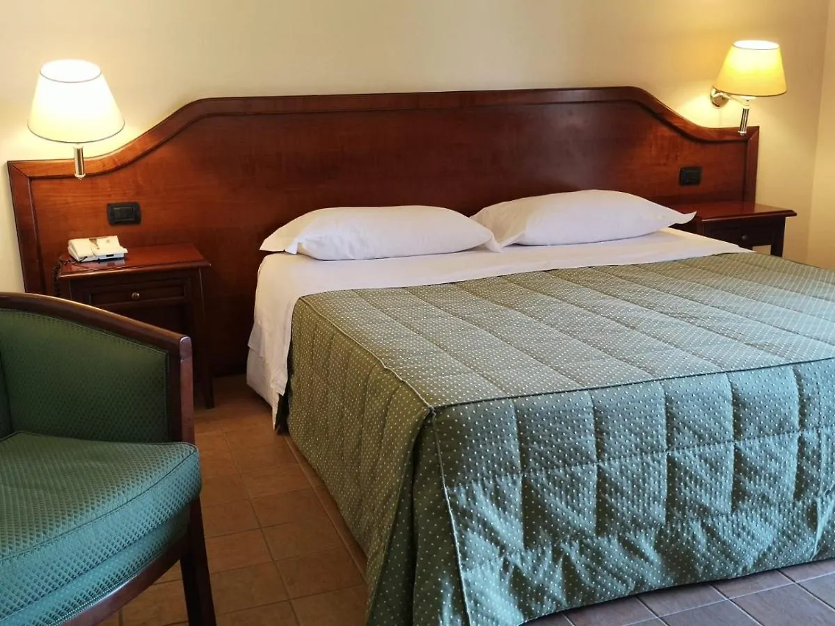 Hotel Villa Peretti Gela 4*,  Włochy